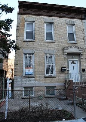 3rd image of 467 E 21st St