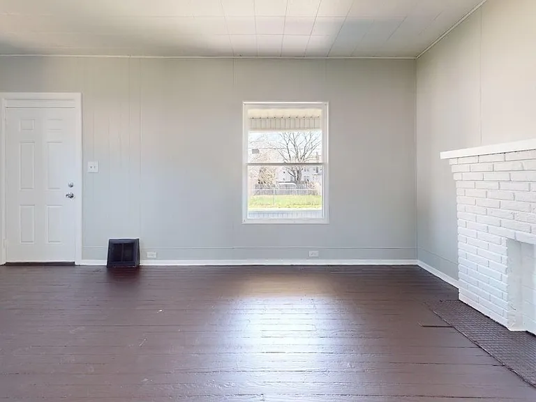 1117 Arlington Ave SW — Photo 5