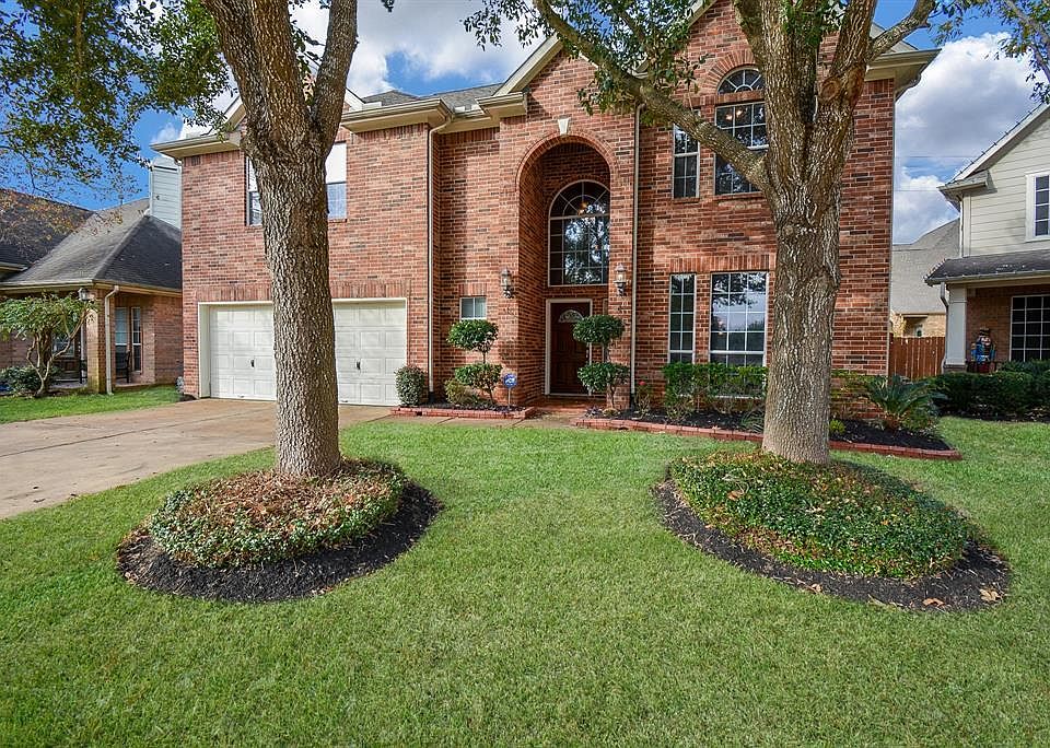 1st image of 10437 Mossy Brook Ln