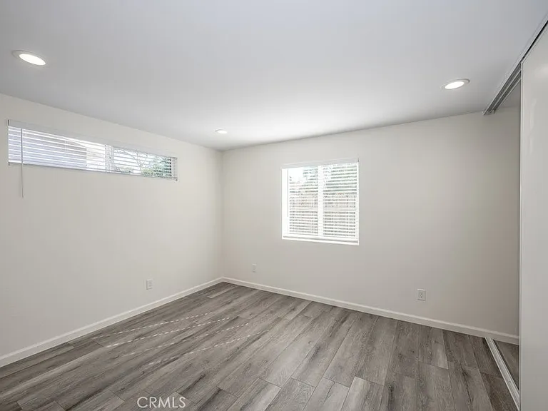 6237 Agnes Ave — Photo 9