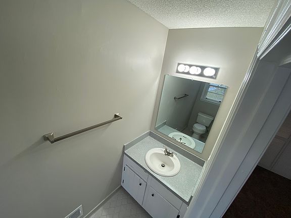 master (half) bathroom