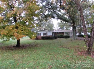 9517 Westmoreland Rd, Cornelius, NC 28031