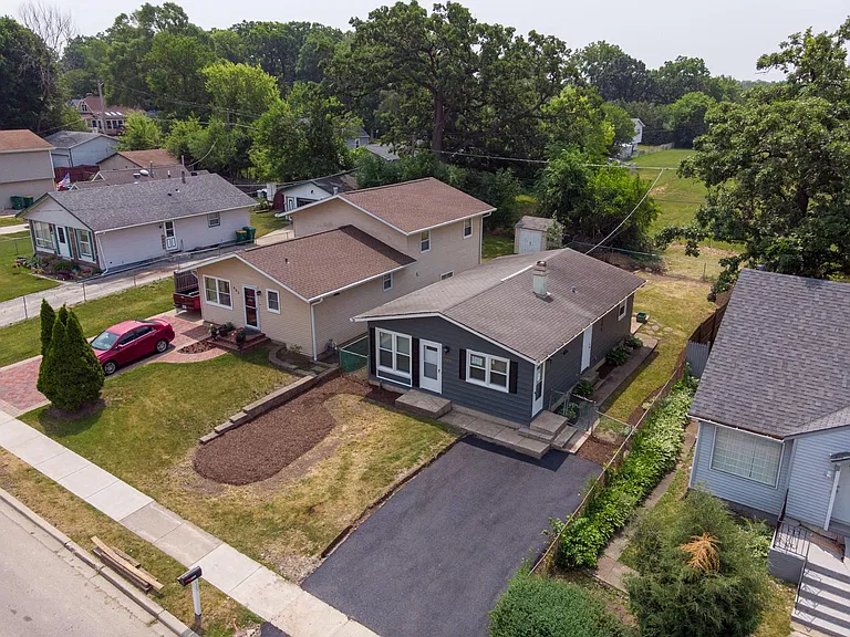 405 Woodland Dr — Photo 28