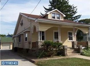 9 Beechwood Rd, Brookhaven, PA 19015