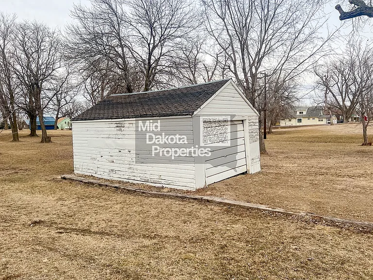 101 W Wisconsin St — Photo 20