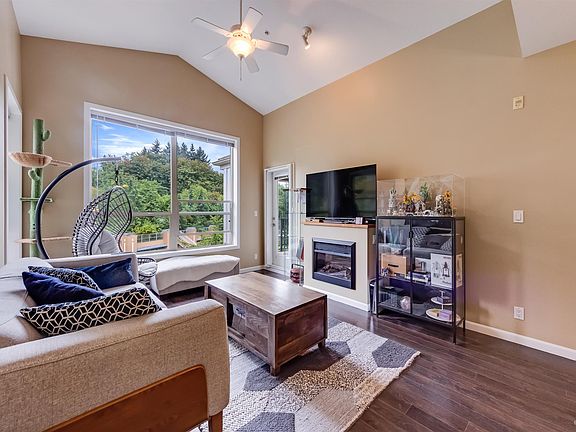 5th image of 275 Ross Dr #401