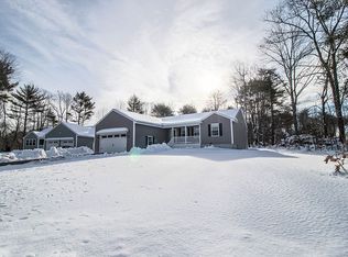 5 Emmons Rd, Kennebunk, ME 04043