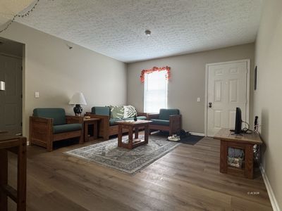 15 S Shafer St APT 2102, Athens, OH, 45701
