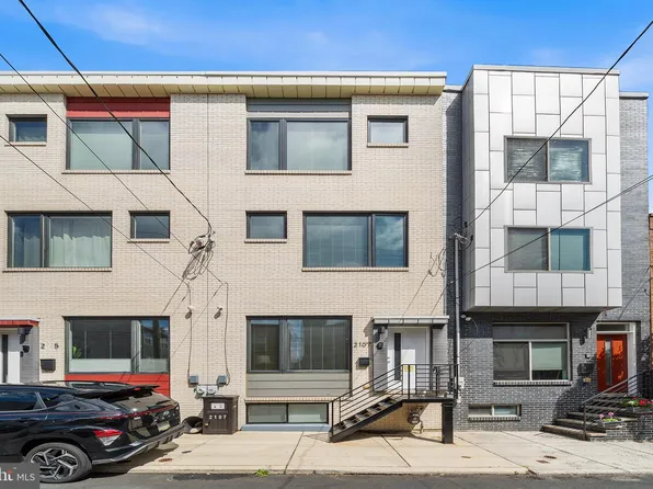 2107 E Arizona St, Philadelphia, PA 19125