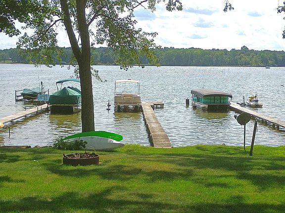 4th image of 164 Portage Lake Rd