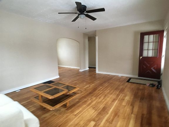 4th image of 1824 Lincoln Ave