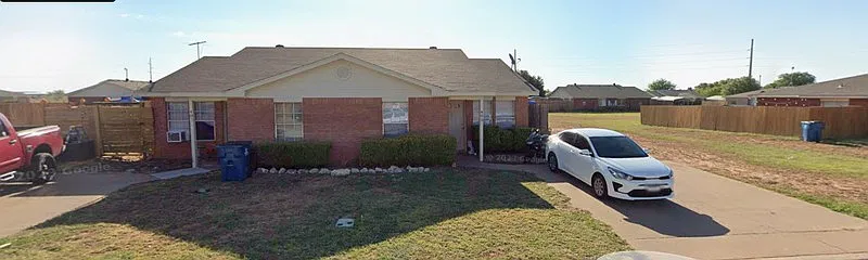 2 bed, 2.0 bath, 890 sqft, $775 — Photo 1