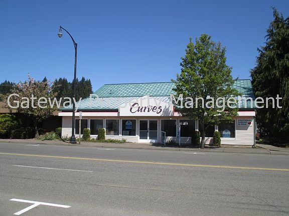 2nd image of 718 W Railroad Ave