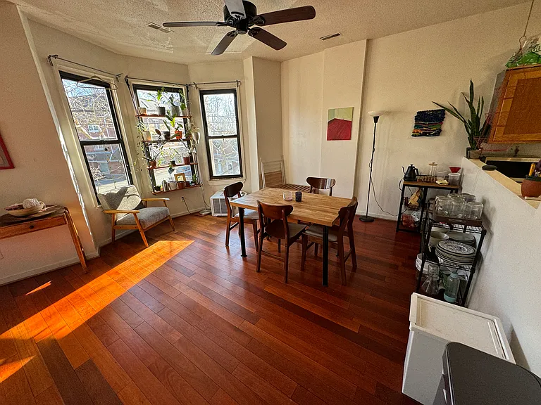 2 Hine Pl #2A — Photo 11