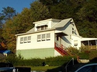 44 N Spring St, Glen Lyon, PA 18617