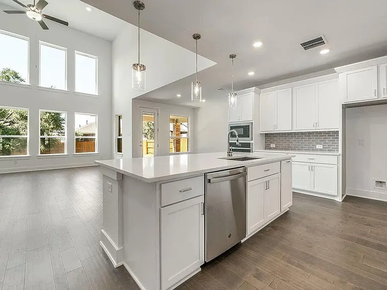 1412 Mulberry Oak Ln — Photo 3