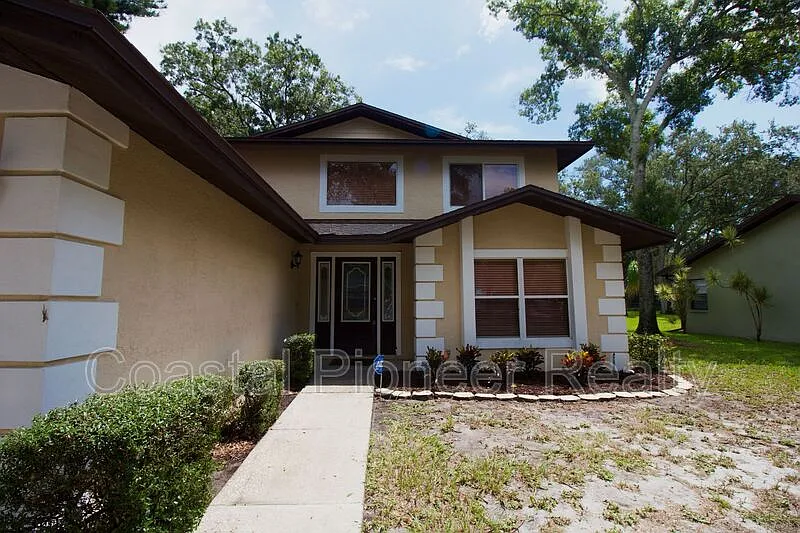 3 bed, 2.0 bath, 2286 sqft, $3,250 — Photo 3