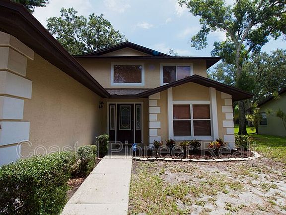 3rd image of 1817 Laurence Ct