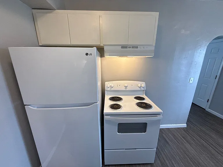 1237 Nandina St #1 — Photo 9