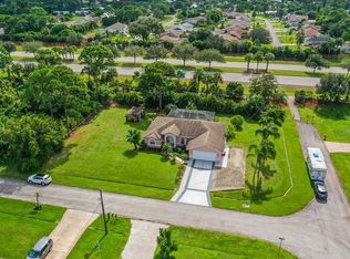 202 SE Grove Ave, Port Saint Lucie, FL 34983