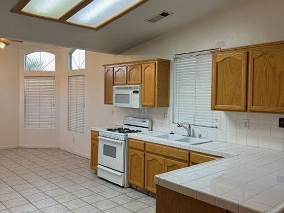 3rd image of 8706 Hoodsport Ave