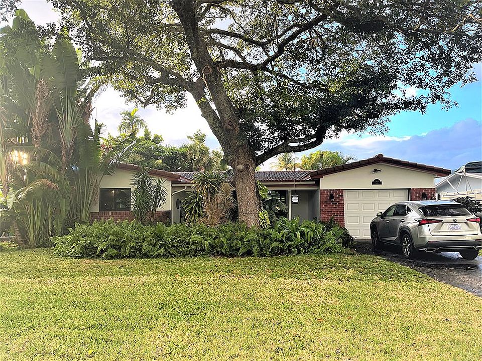 1st image of 4648 SW 38th Ter