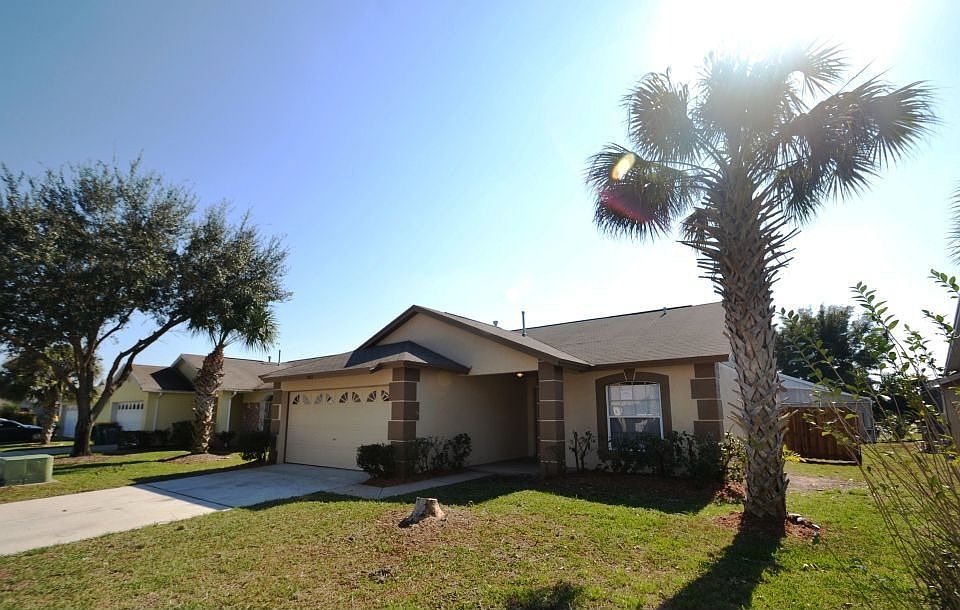 1st image of 7812 Laurel Oak Ln