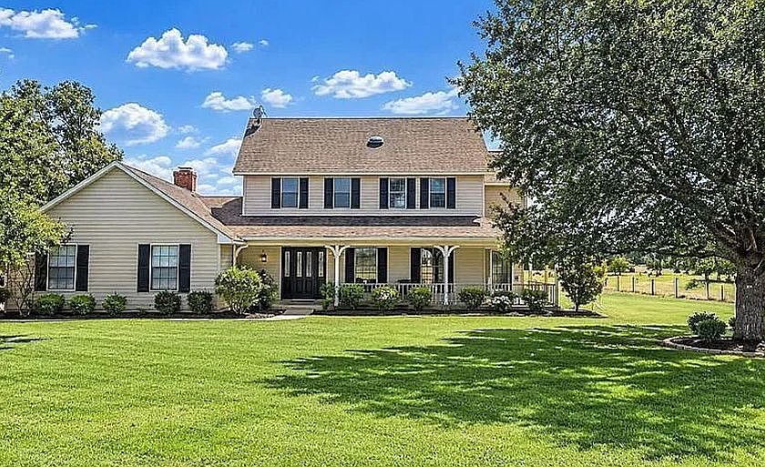 1st image of 2736 E Old Axtell Rd