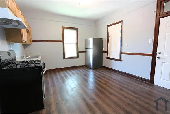 8620 S Marquette Ave #1R — Photo 5