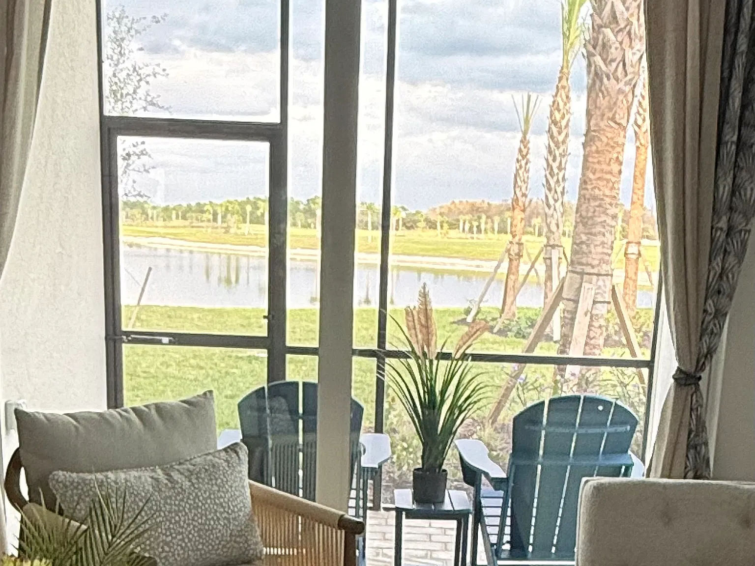 3 bed, 1350 sqft, $2,900 — Photo 3