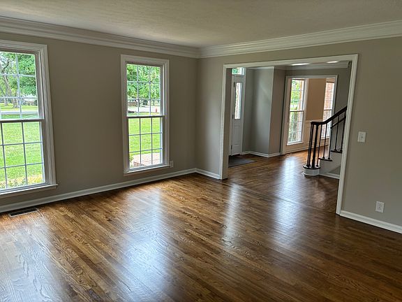 4th image of 690 Cumberland Hills Dr
