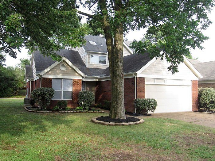 1st image of 748 Walnut Valley Ln