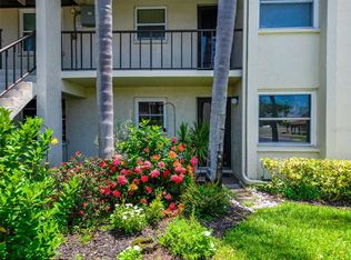 1100 E Bay Dr APT 38, Largo, FL 33770