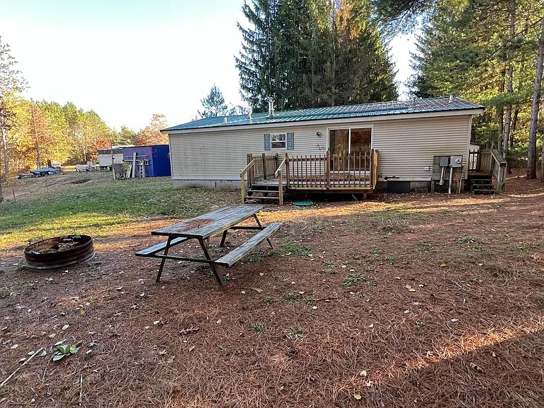 13820 Craft Rd — Photo 2