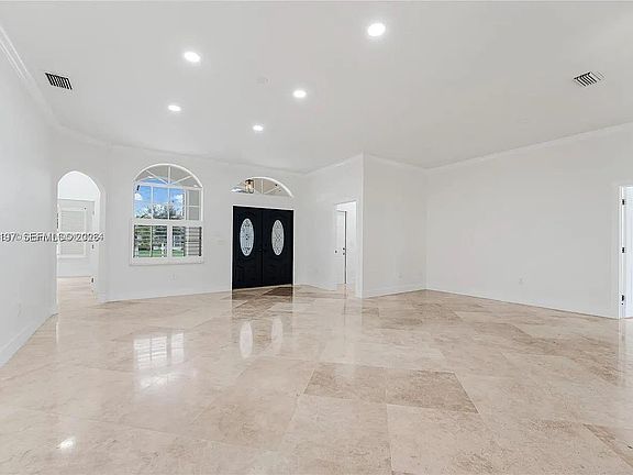 2nd image of 2755 Dunwoodie Pl