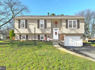 4358 Wynnefield Dr, Dover, PA 17315