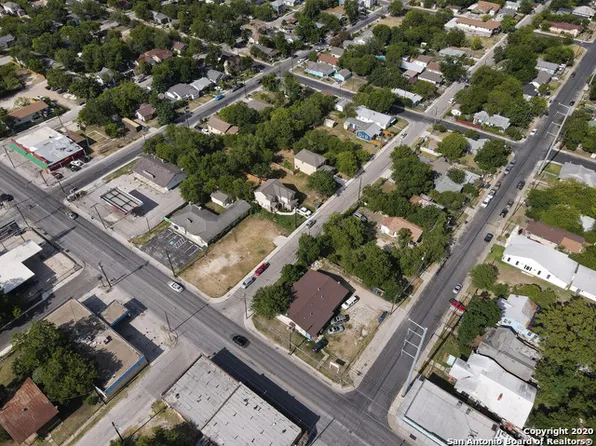 802 N New Braunfels Ave, San Antonio, TX 78202