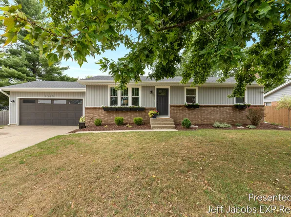 6339 Orchid Dr, Jenison, MI 49428