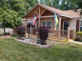 1142 Case View Rd, Dandridge, TN 37725