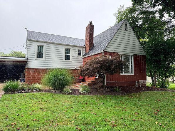 633 Riverview Dr