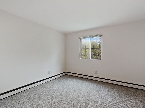 5th image of 825 N 22nd St #111