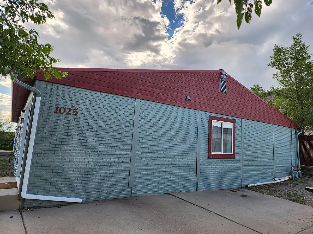 Building Photo - 1025 W 19th St #B