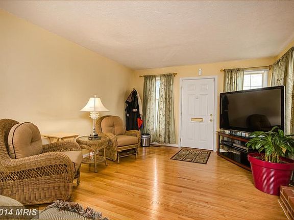 5th image of 1923 S Lorton St