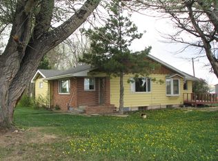 1566 Highway 14a, Powell, WY 82435