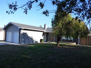 440 Linden Ln, Haysville, KS 67060