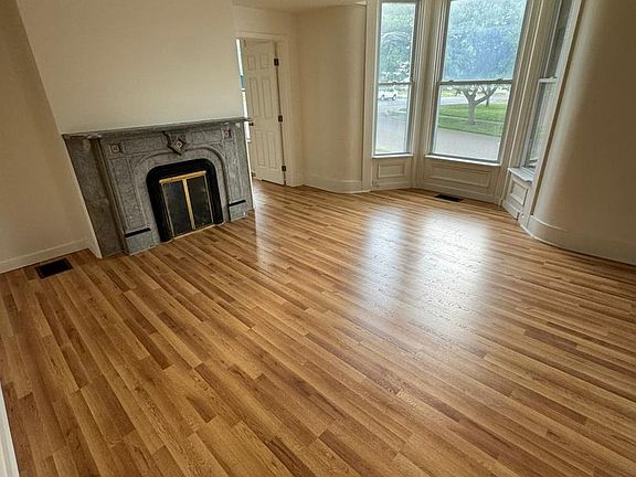 2nd image of 291 W 2nd St #1