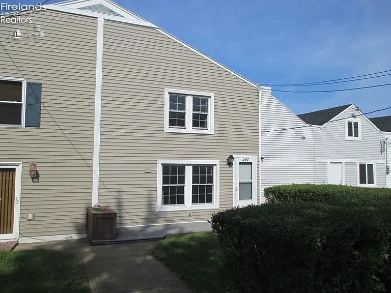 547 Bimini Dr photo 1