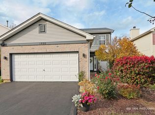 1808 S Hamlin Ln, Round Lake, IL 60073