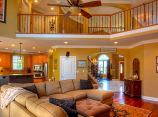 2725 Gannett Dr, Charlotte, NC 28214