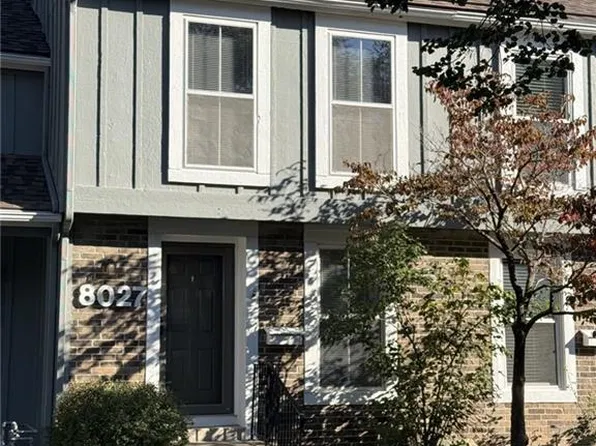 8027 Halsey St, Lenexa, KS 66215